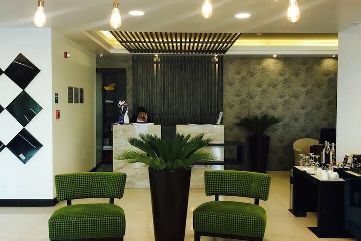 Hotel Howard Johnson La Carolina- Quito