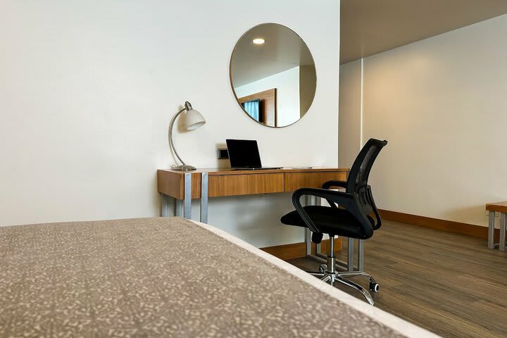 Hotel Howard Johnson La Carolina- Quito