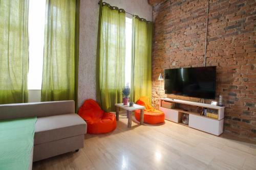 Michael Weiss Apartment