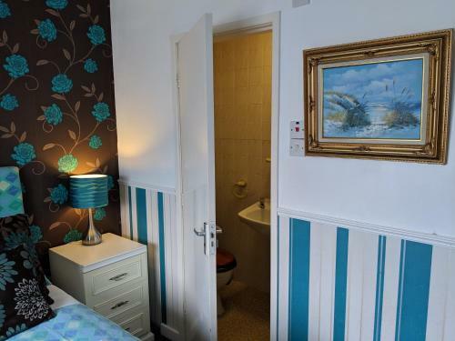 The New Guilderoy Hotel