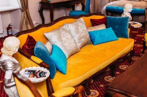 Russkiy Dvorik Boutique Hotel