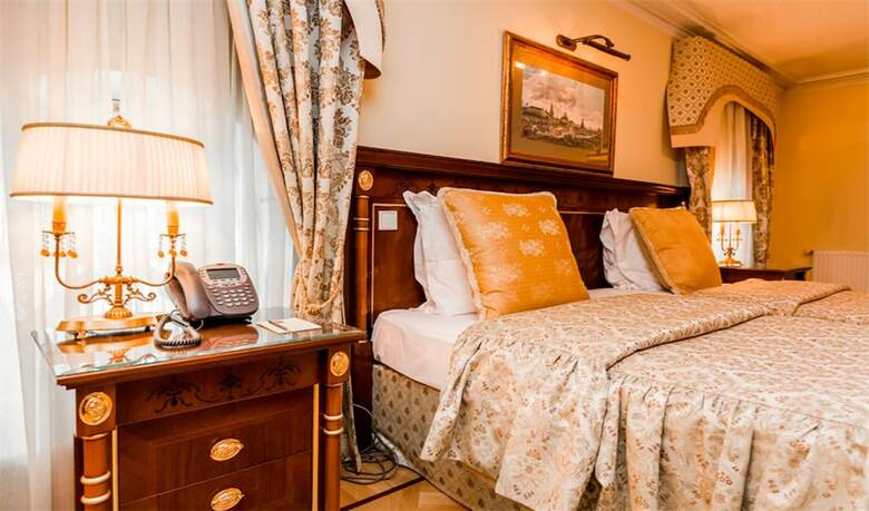 Petroff Palace Hotel