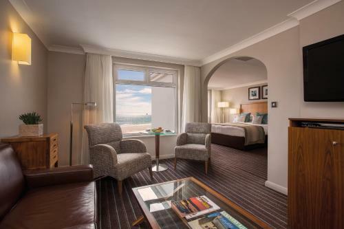 L?horizon Beach Hotel & Spa