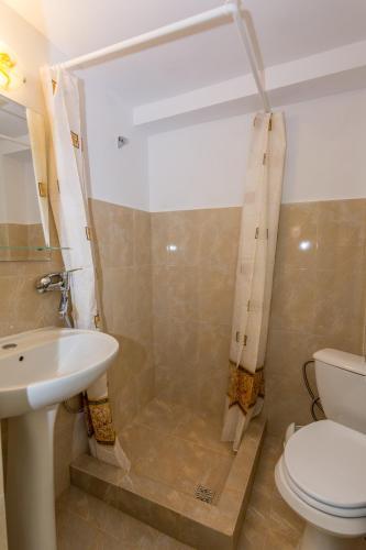 Hostal Pensiunea Sapte Pini