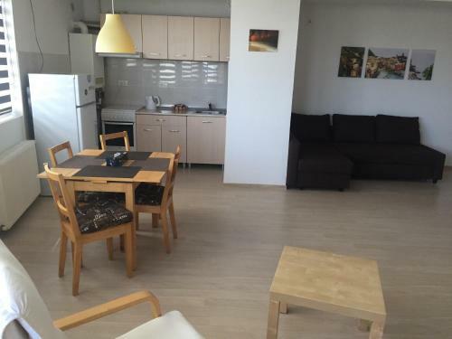Green Apartment Summerland Mamaia