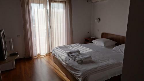 Hostal Vila Calypso Costinesti
