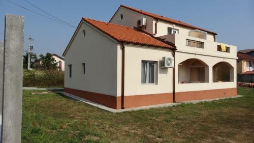 Hostal Vila Calypso Costinesti