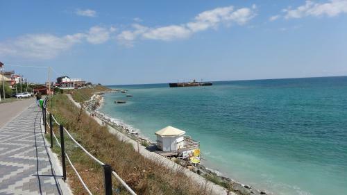 Hostal Vila Calypso Costinesti