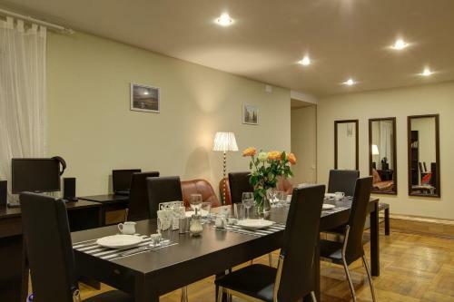 Hotel House Of Ruehl