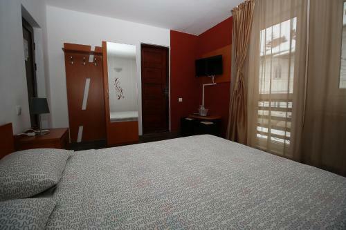 Hostal Pension Sinaia - Casa Ta