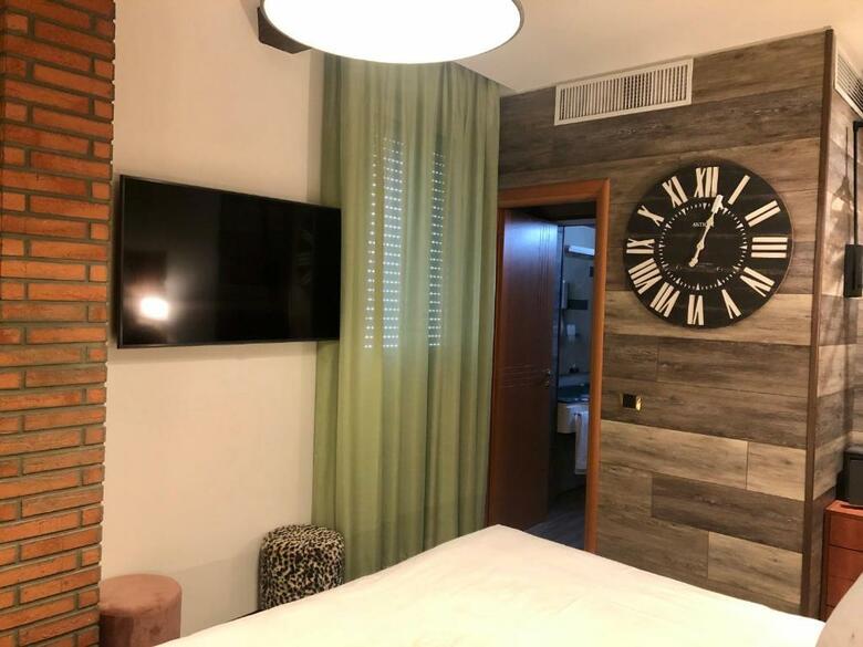 Best Western Maison B Hotel