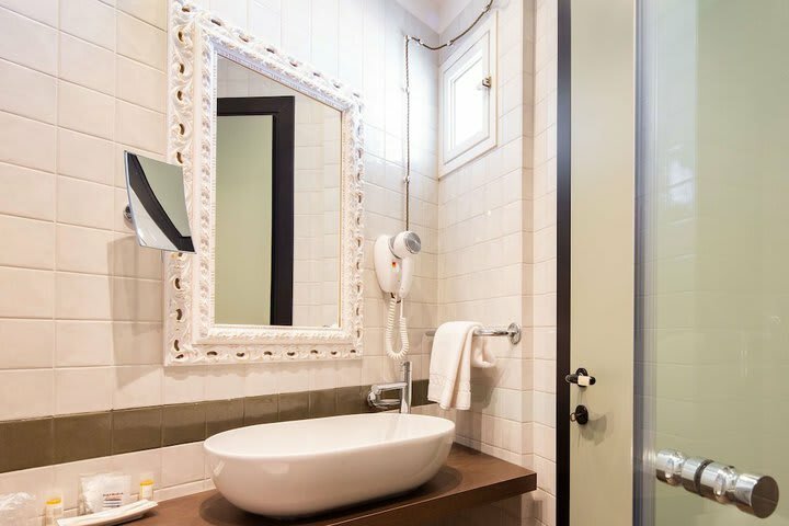 Best Western Maison B Hotel