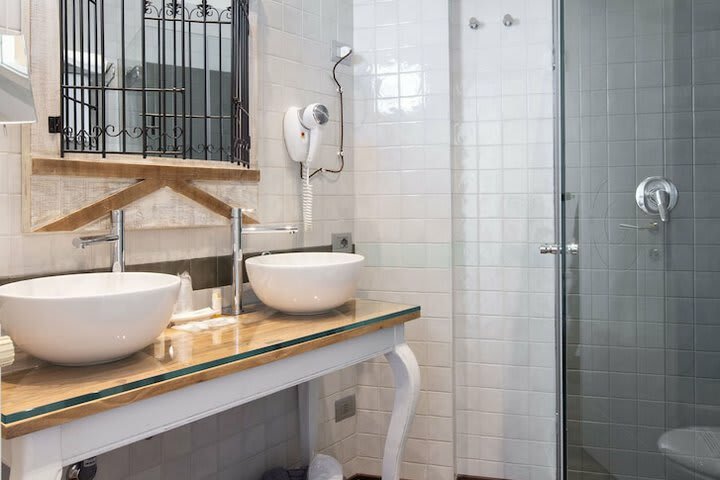 Best Western Maison B Hotel