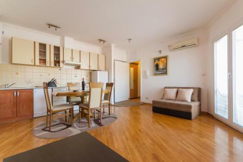 Cherry Pick Apartments