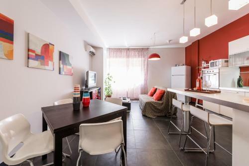 Full Color Apartment Bari