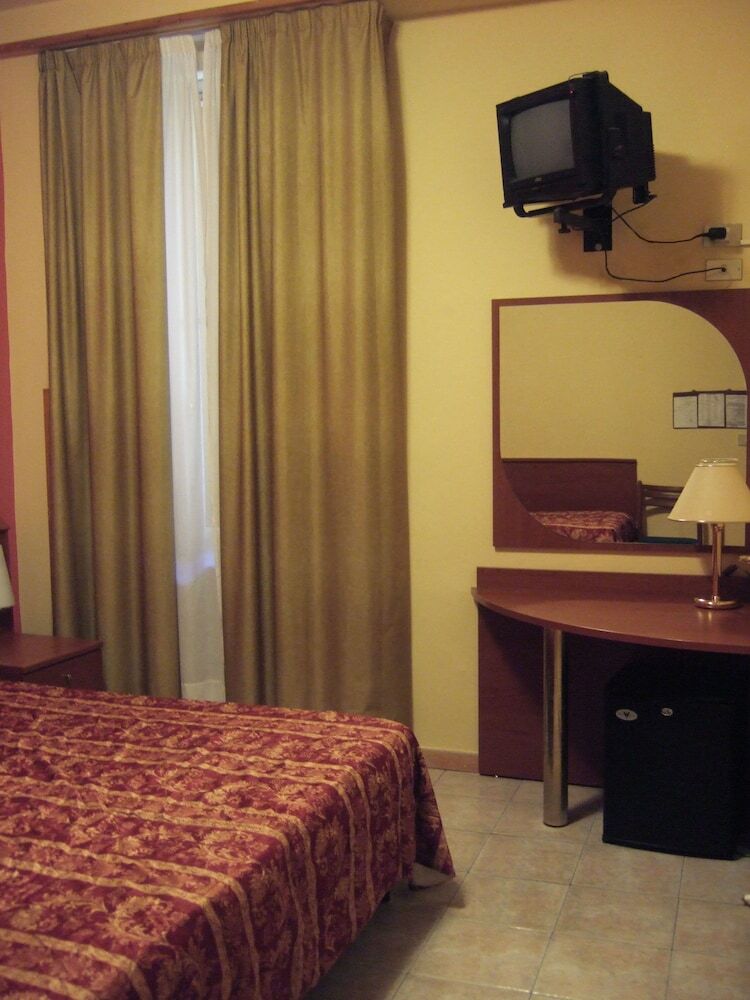 Hotel Innocenti