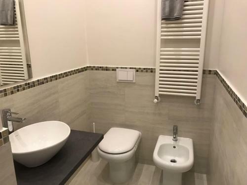 Hostal Dimora Spina In Centro