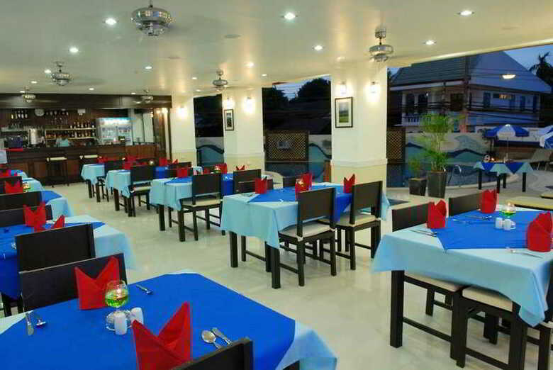 Hotel First Residence