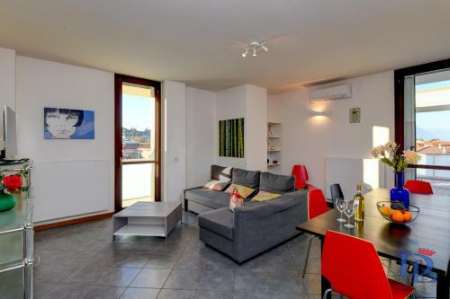 Apartamento Desenzanoloft "gardalucky" Accomodate Until 8 People's