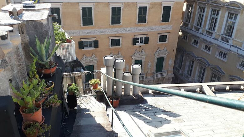 I Tetti Di Genova B&B