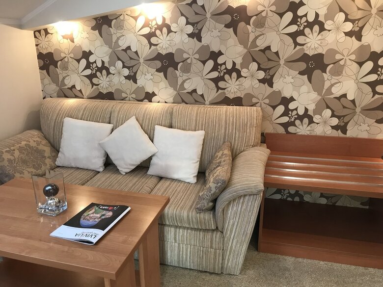 Eney Hotel