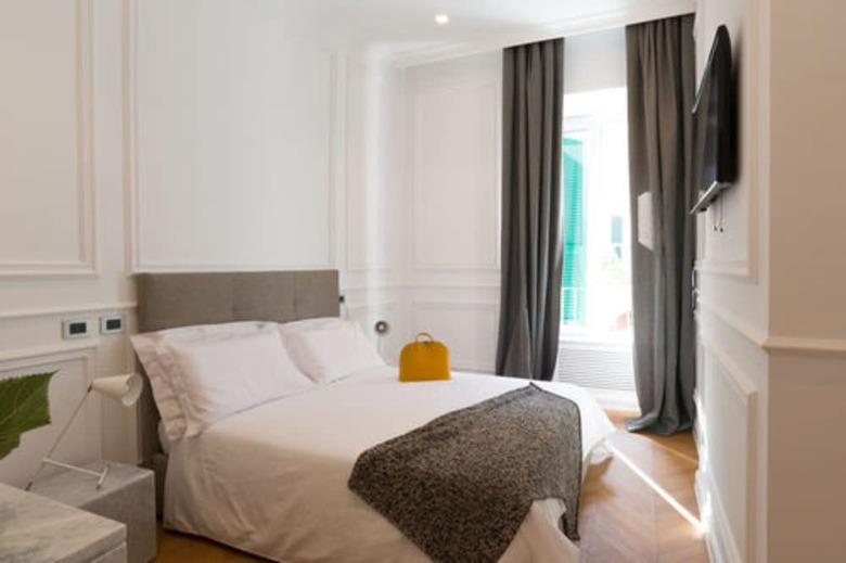 Hostal Via Chiodo Luxury Rooms