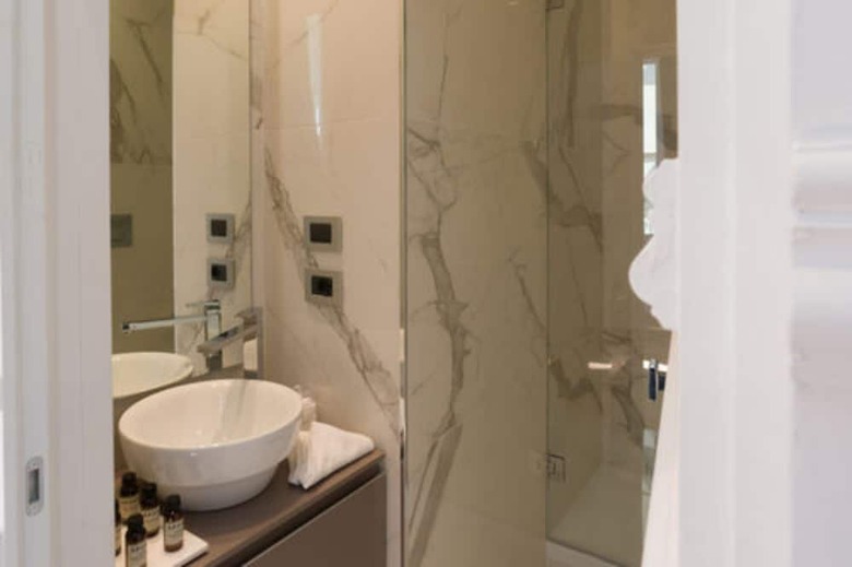 Hostal Via Chiodo Luxury Rooms