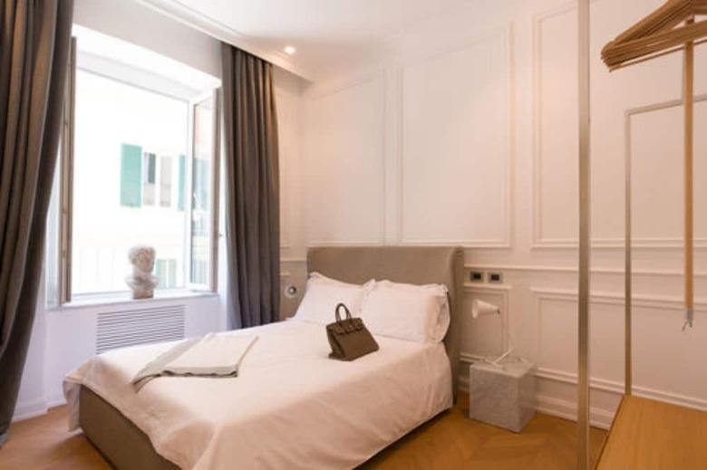 Hostal Via Chiodo Luxury Rooms