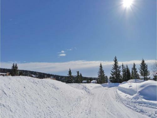 Five-bedroom Holiday Home In Lillehammer