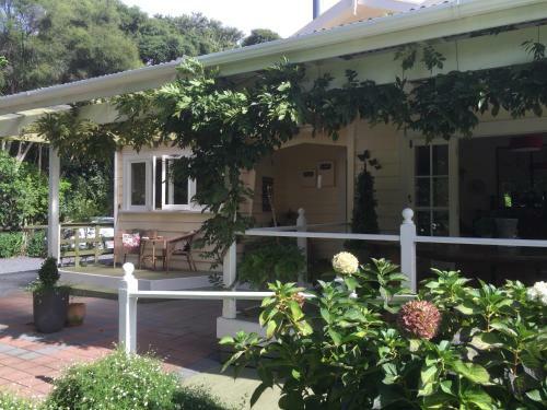 Rainbow Falls Bed And Breakfast