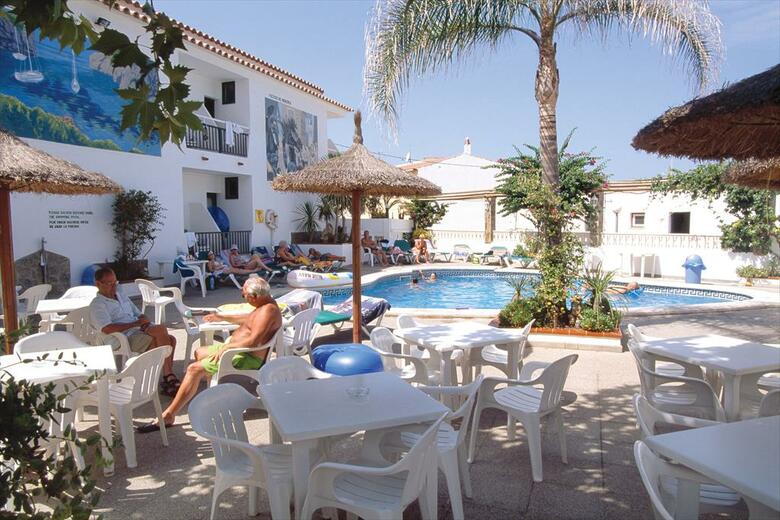 Hostal Sa Paissa - Adults Only