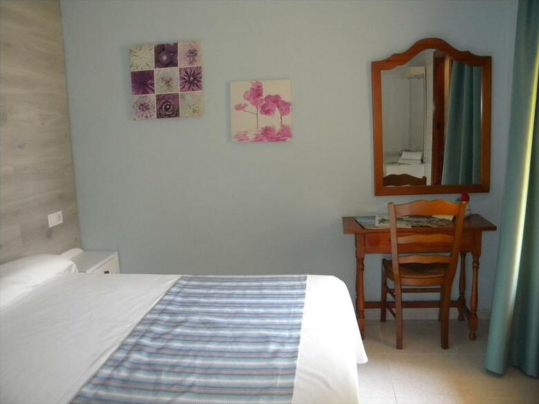 Hostal Sa Paissa - Adults Only