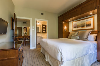 Chateau Beauvallon Hotel