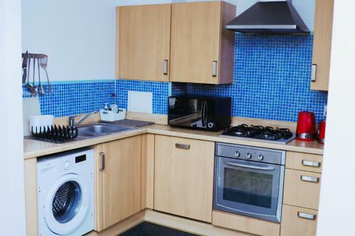Apartment On Drybrough Crescent 3/6