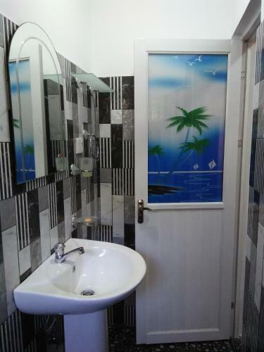 Hostal Inuja Guest
