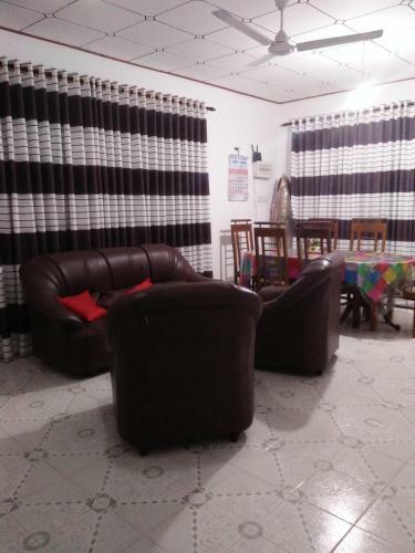 Hostal Inuja Guest