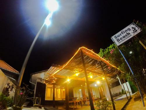 Hostal Surfing Beach Guest House