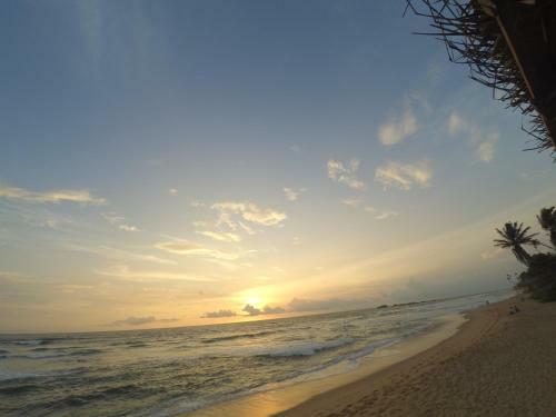 Hostal Surfing Beach Guest House