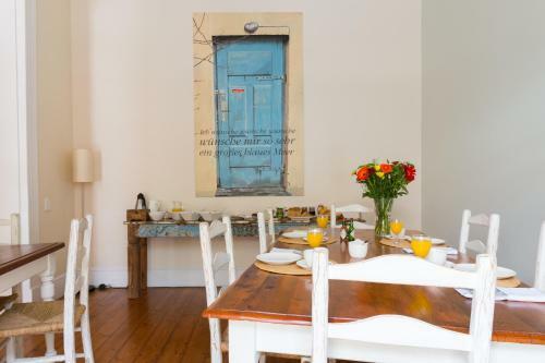 Bed & Breakfast Six On Scott Guesthouse