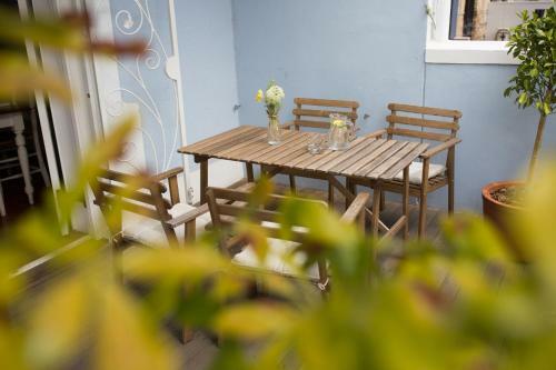 Bed & Breakfast Six On Scott Guesthouse