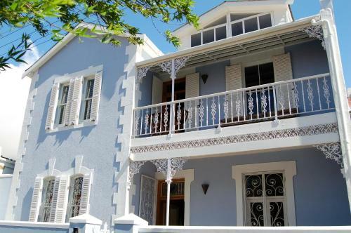 Bed & Breakfast Six On Scott Guesthouse