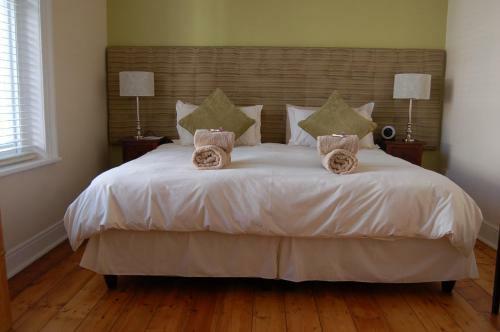 Bed & Breakfast Six On Scott Guesthouse