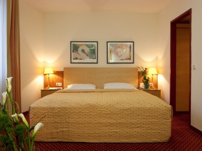 Hotel Austria Trend West/airport