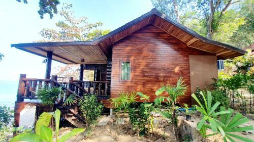 Hotel Tingrai Bay Resort