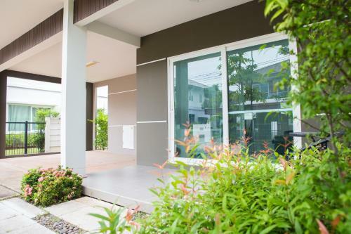 Maximize Luxury Apartment
