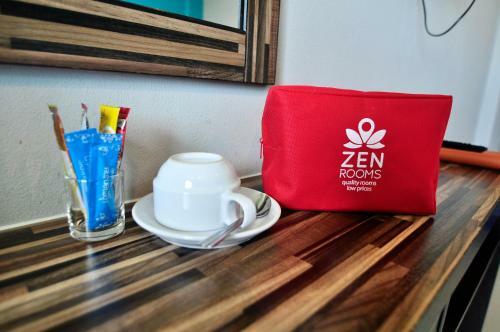Hotel Zen Rooms Kingkaew 45
