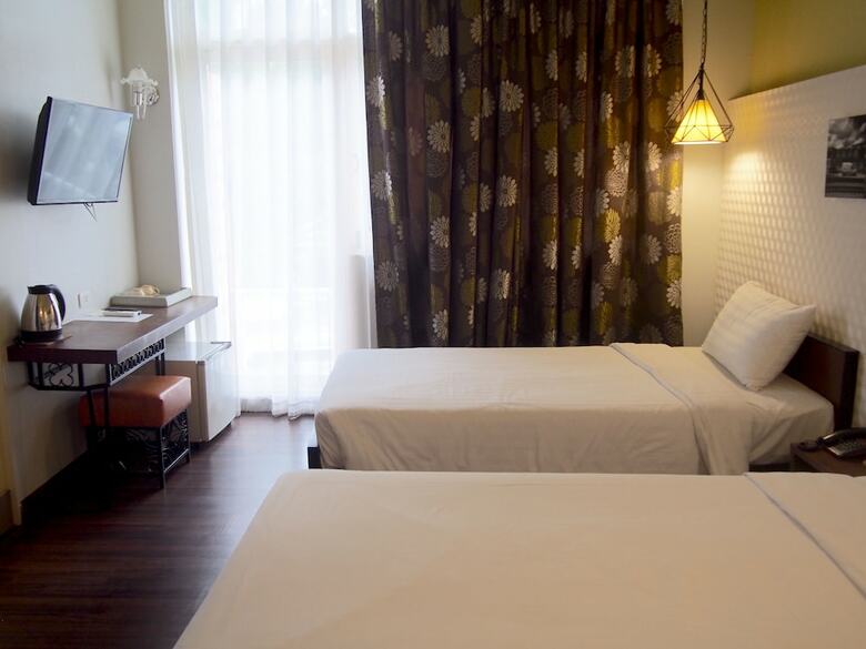 Hotel Retroasis
