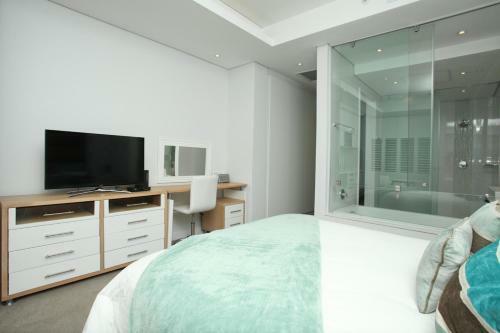 Apartamento Sandton Skye Unit 702