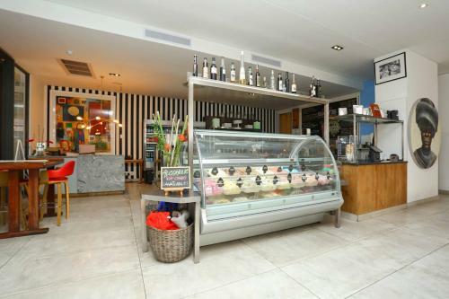 Apartamento Sandton Skye Unit 702