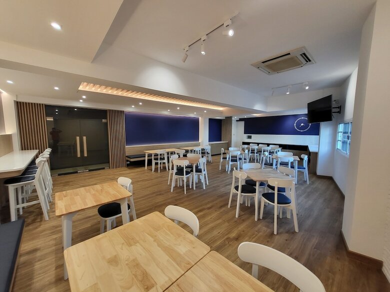 Hotel The Raya Surawong Bangkok